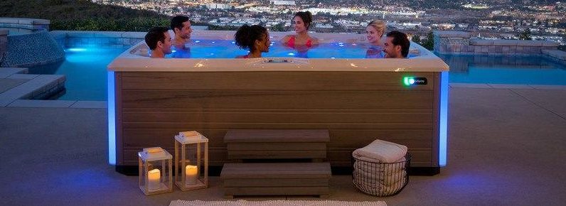 Salt Water Hot Tubs VS Chlorine: Which Is Right For Your Family?